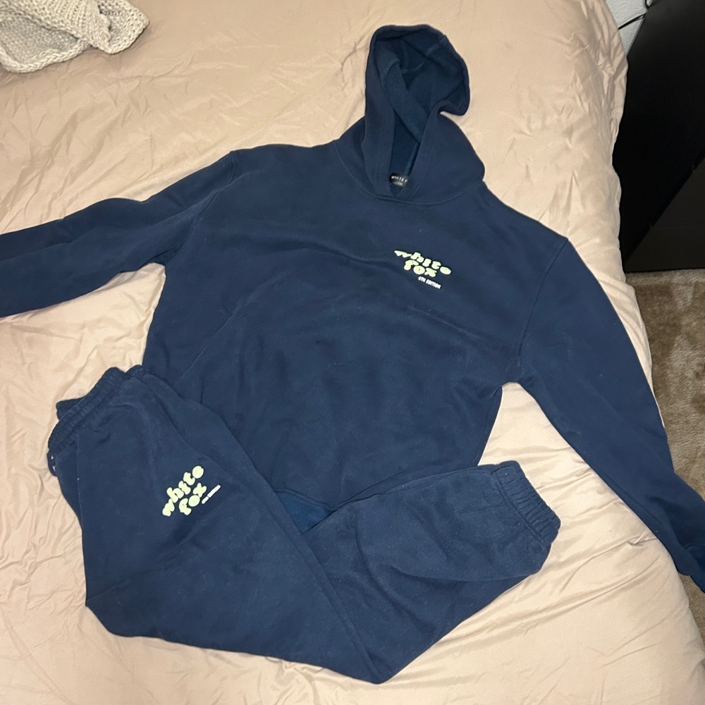 White fox sweatpants and sweatshirt set